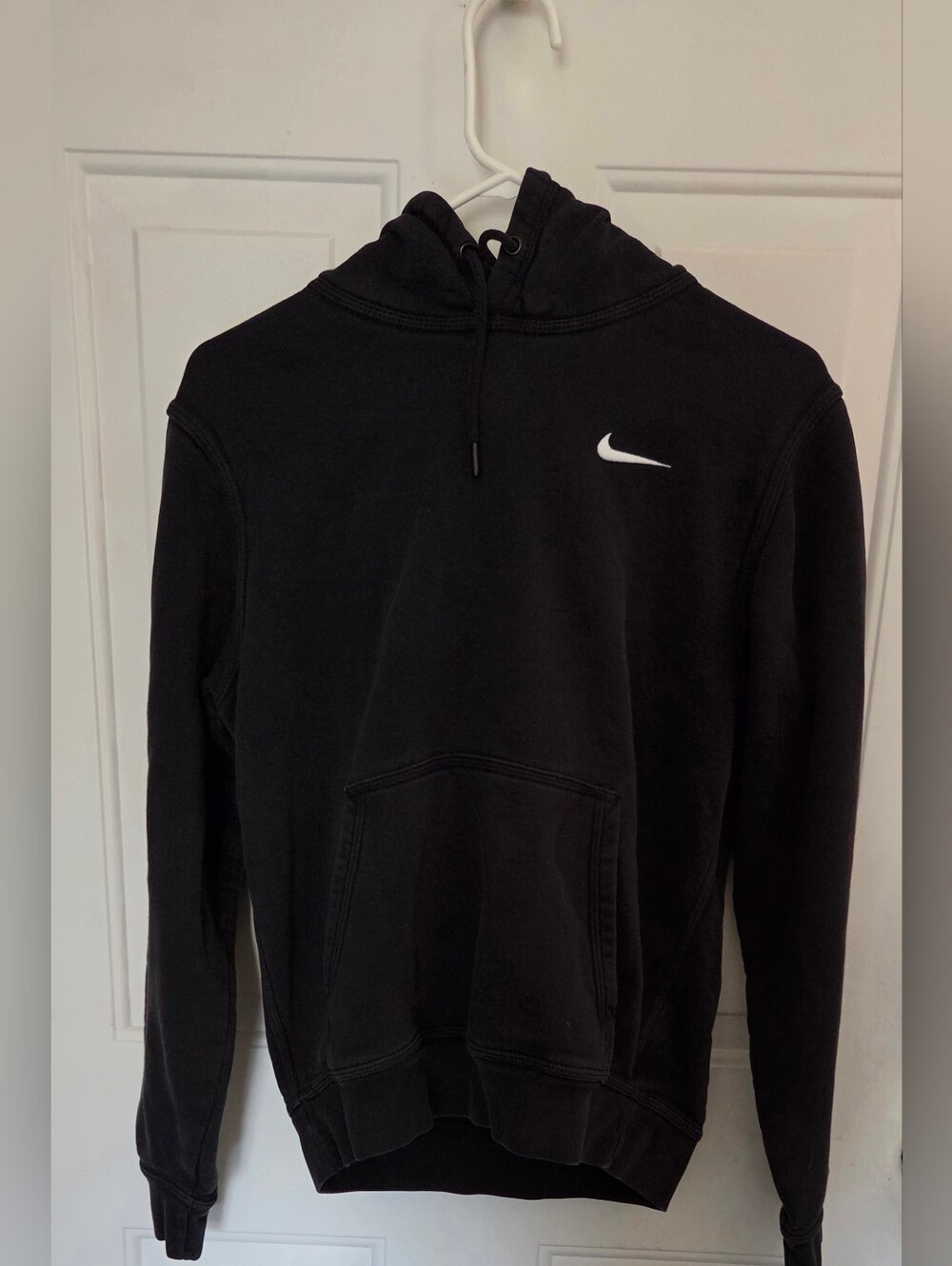 Nike Club Fleece Men's Black Pullover Hoodie Size Small 826433-010